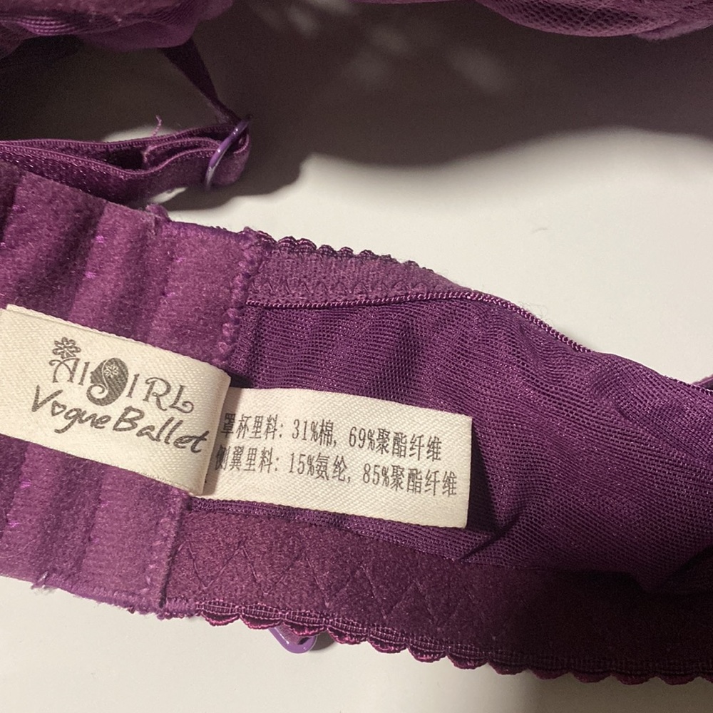 Adorable lingerie - push up bra with zipper & removable straps - Picture 7 of 7